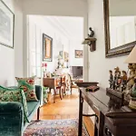Spacious And Charming 3 Bedrooms - Metro Passy