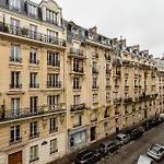 Spacious And Charming 3 Bedrooms - Metro Passy